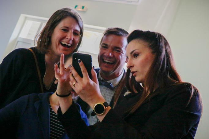 Animation magie mariage – Manon Castello enchante les convives