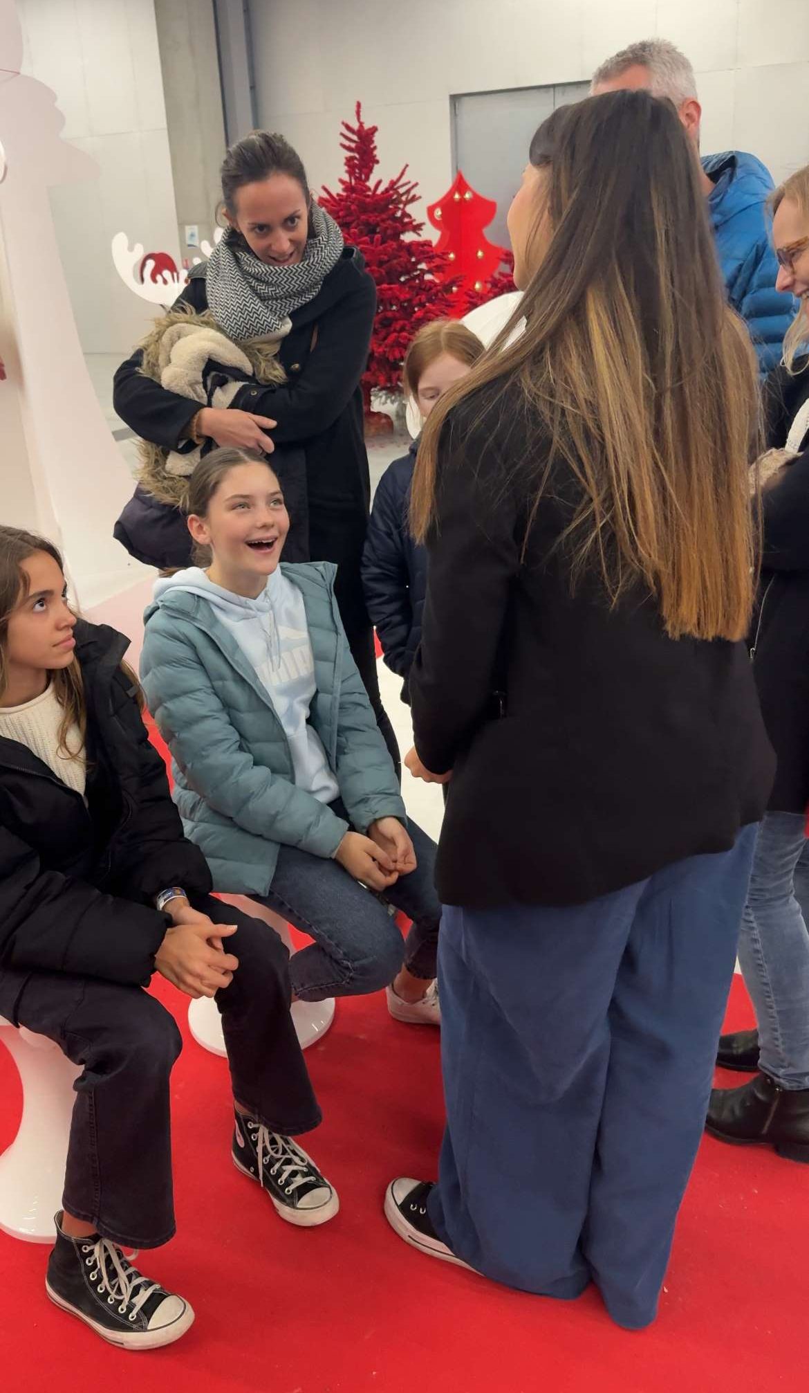 Spectacle de magie pour arbre de Noël avec participation des enfants